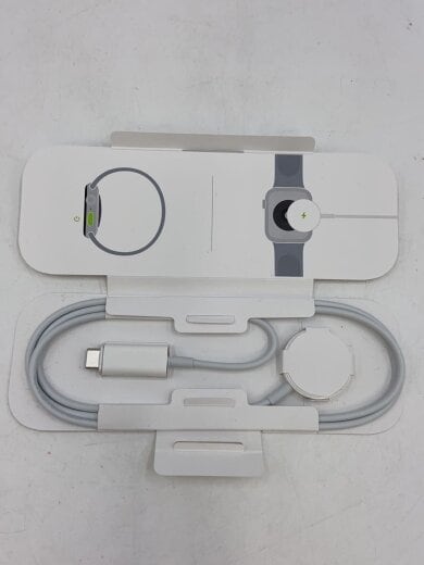商品画像：Apple Watch SE 第2世代 GPSモデル 40mm MXE93J/A ミッドナイト 3