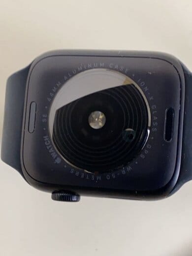 商品画像：Apple Watch SE 第2世代 GPSモデル 44mm MNK03J/A [ミッドナイト]/デジタ 3