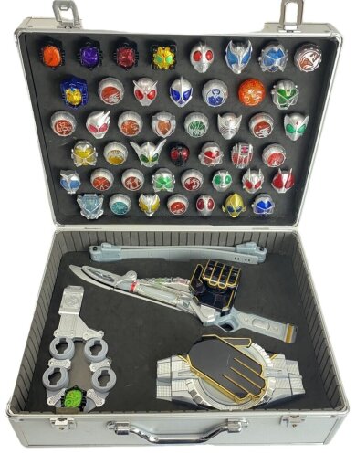 画像：BANDAIヒーロー│特撮1