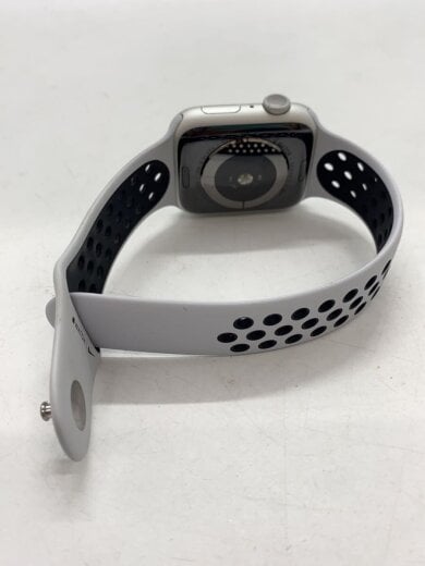 商品画像：Apple Watch Nike Series 5 GPSモデル 44mm [プラチナム/ブラックバンド]/テ 4