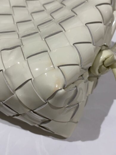 商品画像：イントレチャート/パテントレザー/ショルダーバッグ/WHT 5