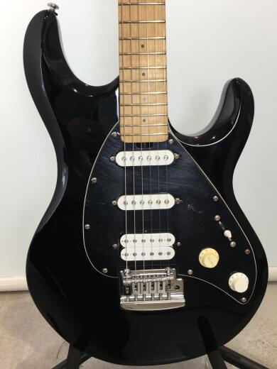 画像：Sterling by MUSIC MANSILO3 エレキギター/ストラトタイプ/黒系/SSH/シンクロタイプ/SILO33