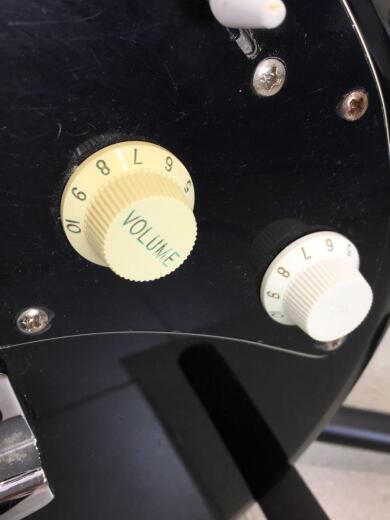 画像：Sterling by MUSIC MANSILO3 エレキギター/ストラトタイプ/黒系/SSH/シンクロタイプ/SILO37