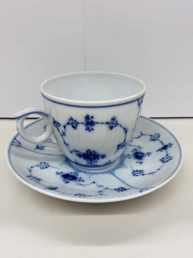 商品画像：ブルーフルーテッド プレイン/カップ＆ソーサー/1客 2