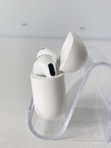 商品画像：イヤホン AirPods 4 MXP63J/A// 2