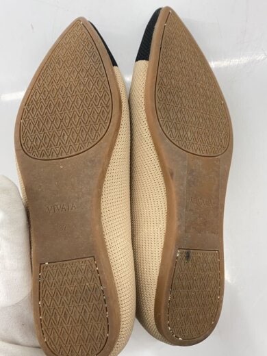 商品画像：フラットパンプス/37/BEG 4