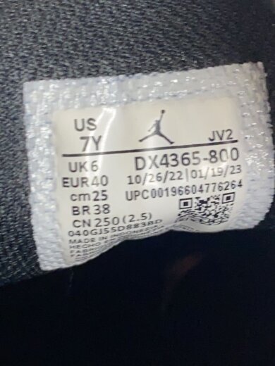 商品画像：AIR JORDAN 1 MID SE_エア ジョーダン 1 ミッド エスイー/25cm/マルチカラー 5