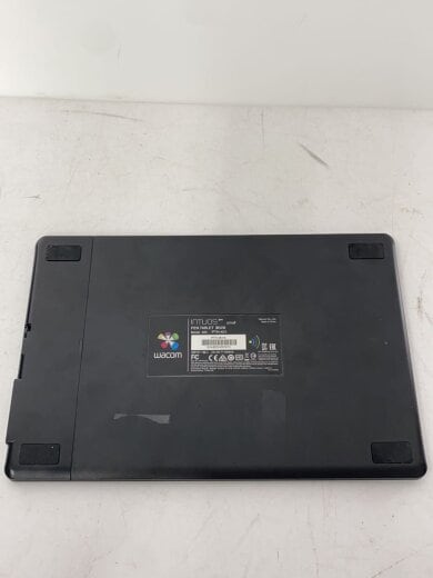 商品画像：ペンタブレット Intuos Pro small PTH-451/K1 [ブラック]/ 4