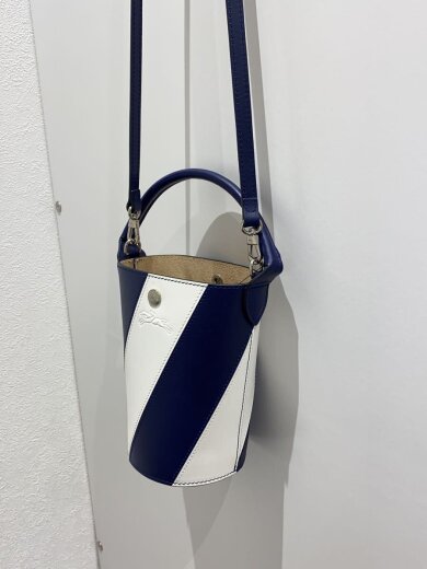 商品画像：ショルダーバッグ/レザー/WHT/総柄 2