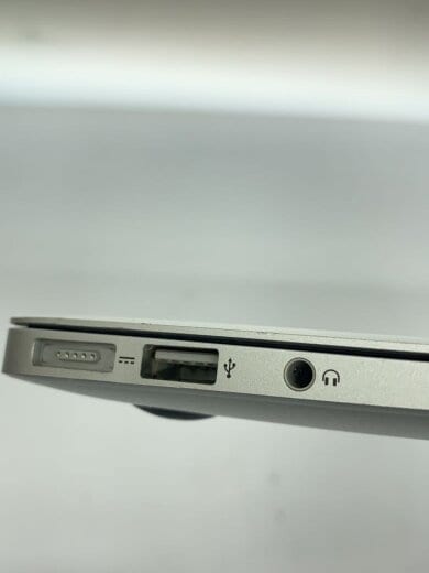 商品画像：ノートPC/Core i5/8GB/2017年/MQD32 5