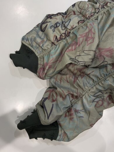 商品画像：I/25AW/graffiti bomber jacket/リバーシブル/L/--/KHK/総柄 6