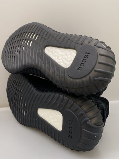 商品画像：YEEZY BOOST 350 V2_イージー ブースト 350 V2/27cm/BLK 4
