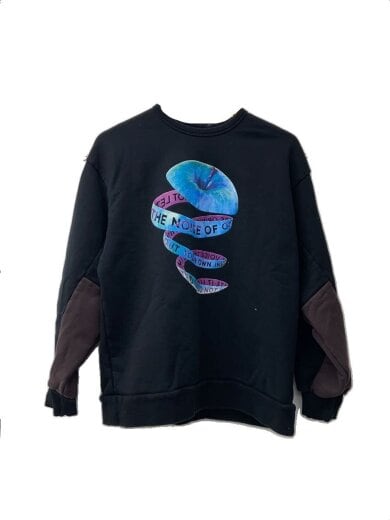 商品画像：APPLE PEEL BIG SWEAT/1/コットン/BLK/プリント/25315015 1