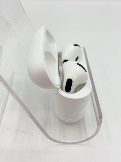 商品画像：イヤホン AirPods 4 アクティブノイズキャンセリング搭載モデル MXP93J/A// 2