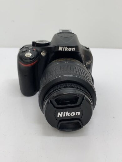 商品画像：デジタル一眼カメラ D5200 ダブルズームキット [ブラック] 2