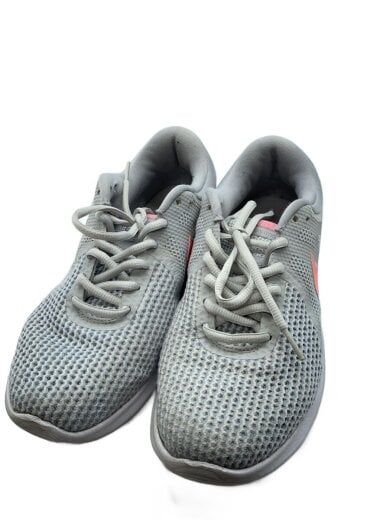 商品画像：WMNS REVOLUTION 4/ウィメンズレボリューション/グレー/908999-016/24.5cm/GRY 2