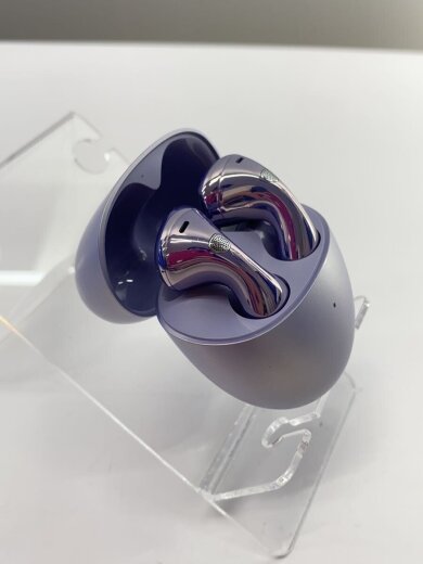 商品画像：イヤホン HUAWEI FreeBuds 6// 2