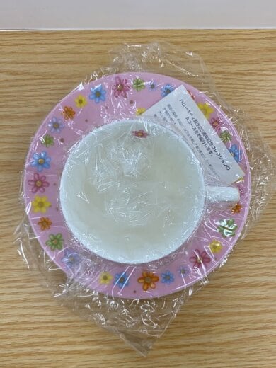 商品画像：ハローキティ誕生25周年記念限定コレクションカップ＆ソーサー 3