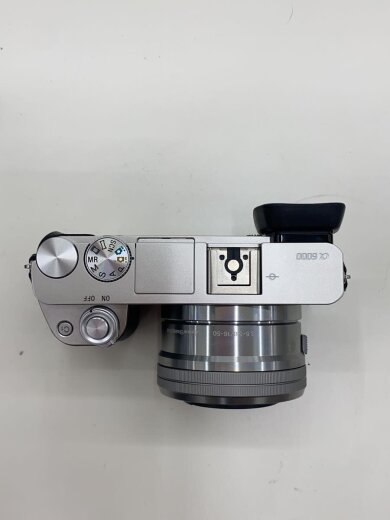 商品画像：デジタル一眼カメラ α6000 ILCE-6000Y ダブルズームレンズキット [シルバー]// 3