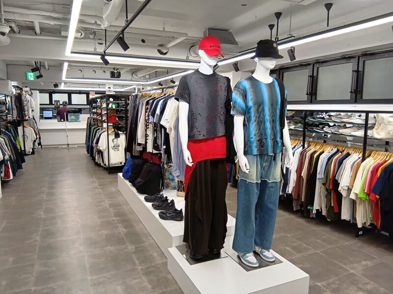画像：セカンドストリート 下北沢南口店