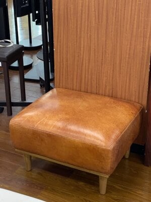 unico(ウニコ) / チェアその他/BRW/SUABI/レザーオットマン | 中古品の