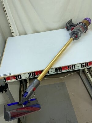 dyson(ダイソン) / 掃除機 Dyson V10 Fluffy SV12 FF オレンジ