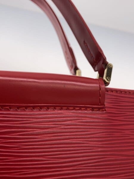 LOUIS VUITTON(ルイヴィトン) / フィガリPM_エピ/レザー/RED// | 中古
