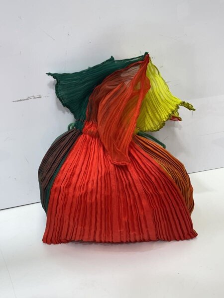 PLEATS PLEASE ISSEY MIYAKE(プリーツプリーズイッセイミヤケ) / 巾着 