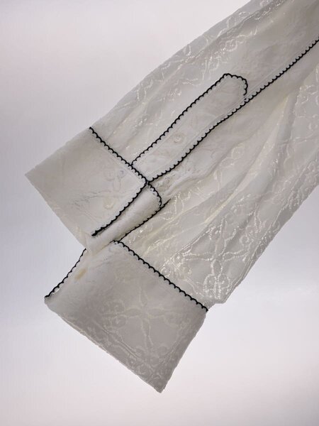 EENK ホワイト長袖シャツ