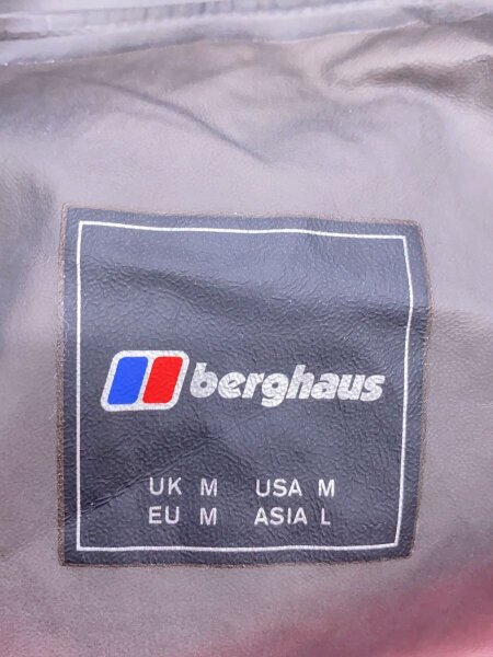 berghaus(バーグハウス) / マウンテンパーカ/L/ポリエステル/RED/22055