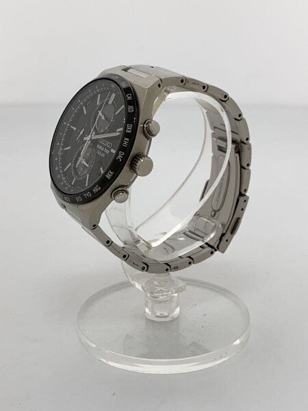 SEIKO セイコー メンズ腕時計　ソーラー　V195-0AE0 美品 SEIKO(セイコー) / ソーラー腕時計/アナログ/ステンレス/BLK/SLV/V195