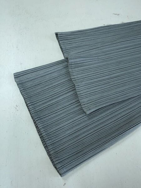 PLEATS PLEASE ISSEY MIYAKE(プリーツプリーズイッセイミヤケ