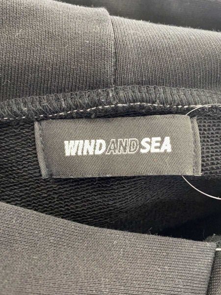 WIND AND SEA(ウィンダンシー) / ロゴ刺繍プルオーバーパーカー/M