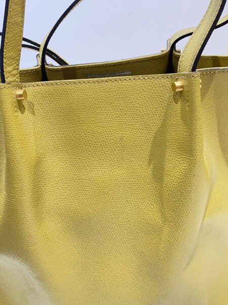 Epoi / ショルダーバッグ/牛革/YLW Epoi(エポイ) / ショルダーバッグ/牛革/YLW | 中古品の販売・通販なら