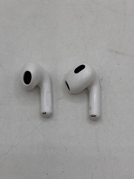 Apple(アップル) / イヤホン AirPods 第3世代 MagSafe MME73J/A A2565