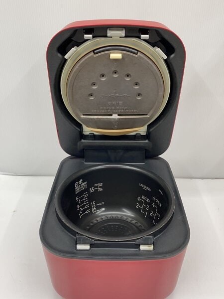 HITACHI(ヒタチ) / 炊飯器 沸騰鉄釜 ふっくら御膳 RZ-V100CM(R 