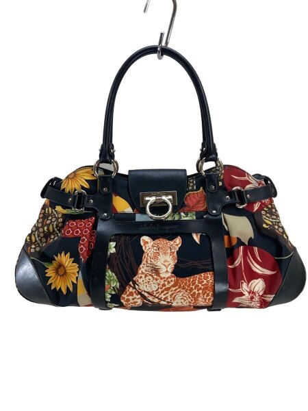 Salvatore Ferragamo(サルヴァトーレフェラガモ) / サヴァンナ 