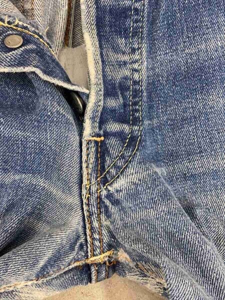 【希少】 リーバイス BIGE イエローステッチ多数‼️ Levi's(リーバイス) / 501/BIG E後期/平行ステッチ/ボタン裏6/イエロー