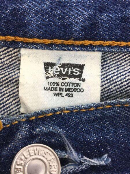 Levi