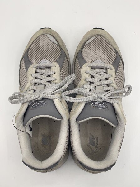 New Balance 2002R 