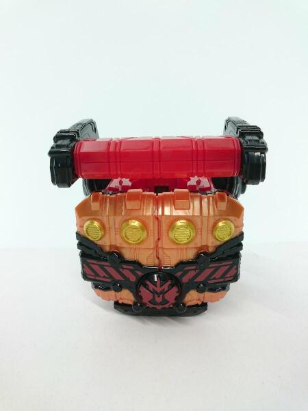 新品未開封 バンダイ 仮面ライダービルド DXクローズマグマナックル 