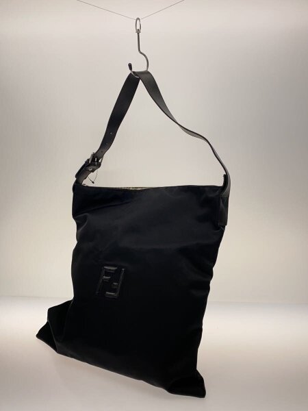 バッグ FENDI フェンディ ワンショルダーバッグ ナイロン ブラック FF ロゴ