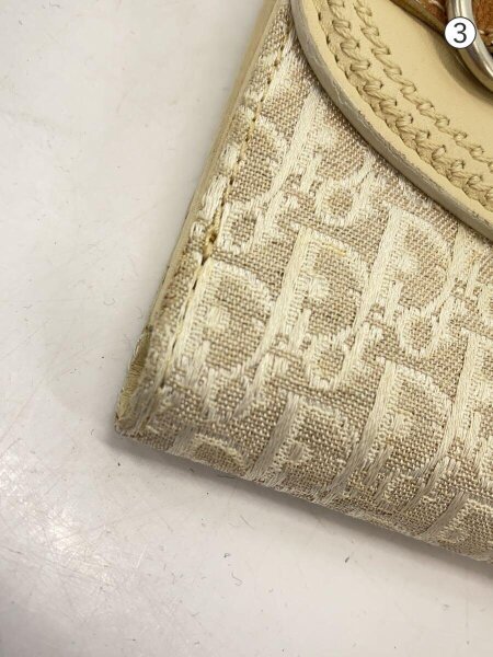 Christian Dior / 2つ折り財布/--/BEG/レディース/02-lu-0067 Christian Dior(クリスチャンディオール) / 2つ折り財布/--/BEG