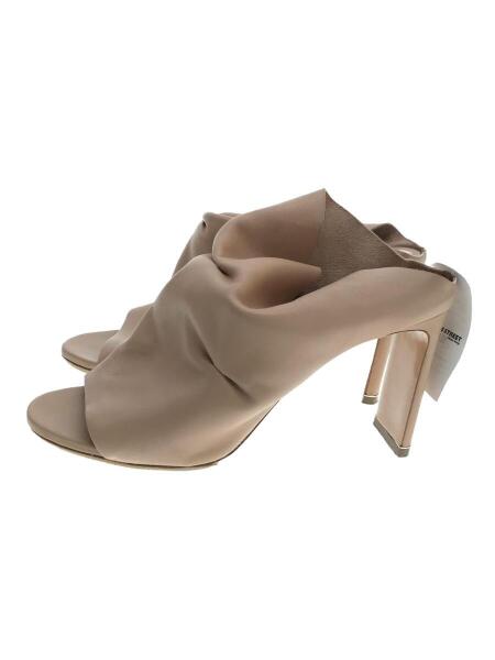 Shop Mules and clogs on Sale at BeyondStyle – Get 82% Off  Nicholas Kirkwood D Arcy Mule in Basic Beige. 
Made in Italy main image 1