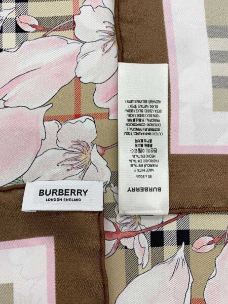 BURBERRY スカーフ ノバチェック 桜柄　バーバリー　SAKURA BURBERRY(バーバリー) / 2023SSフローラル/サクラ/桜/スカーフ/シルク