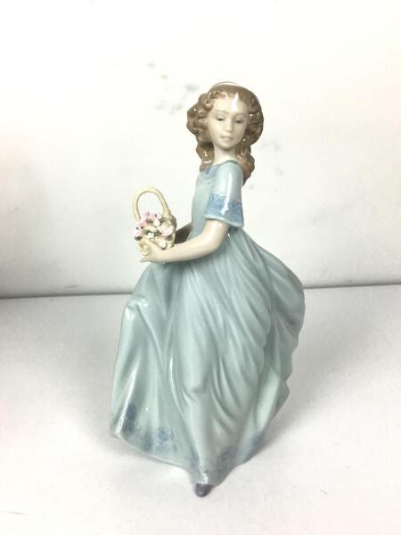 LLADRO (リヤドロ) 春のお庭にかえって リヤドロ(LLADRO)「春のお庭に