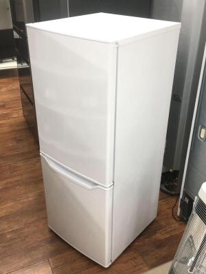 ジモティ来店特価!! 冷蔵庫 ヤマゼン YFR-F140 2023 J-250137