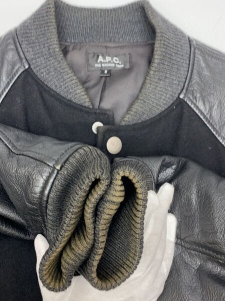 A.P.C.(アーペーセー) / スタジャン/S/レザー/GRY/無地// | 古着の販売 