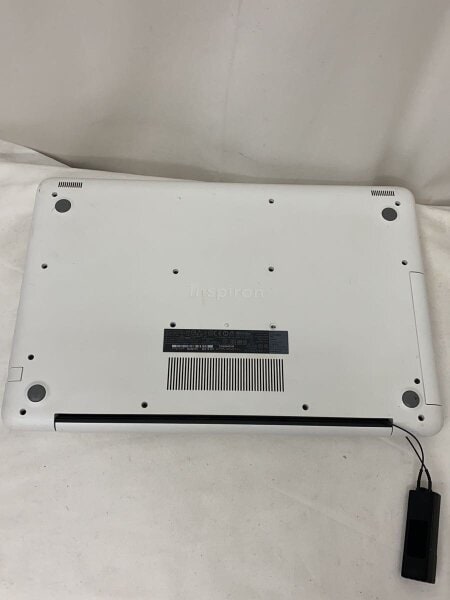 DELL(デル) / ノートパソコン Inspiron 15 5567 P66F001/Corei7第7/8GB