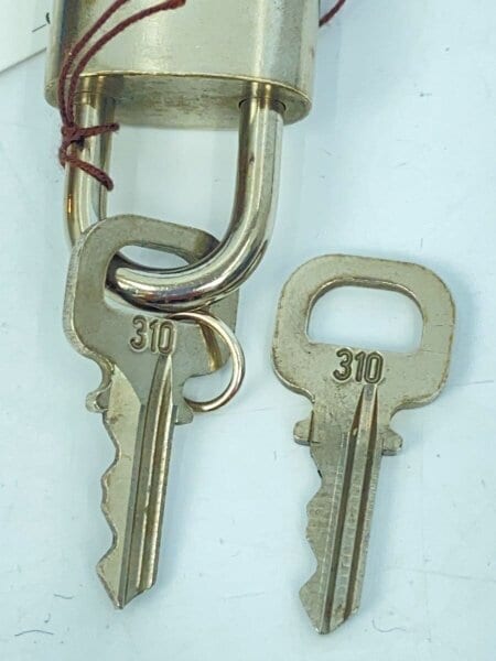 未使用品 ルイヴィトン LV シルバー カデナ パドロック 南京錠 310番 楽天市場】LOUIS VUITTON ルイ ヴィトン パドロック R10007-2 シルバー